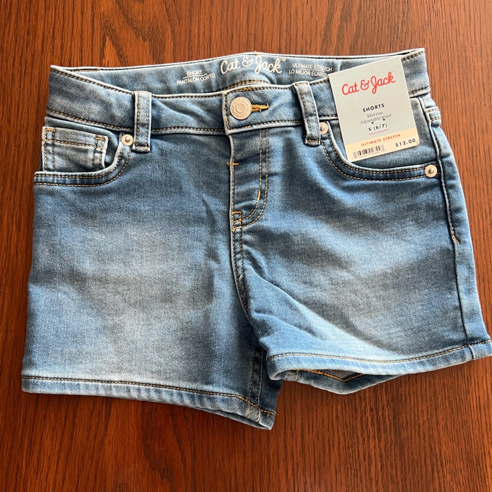 Cat and Jack, Size Small 6-7, mid-rise,adjustable waist,shorts, Ultimate stretch